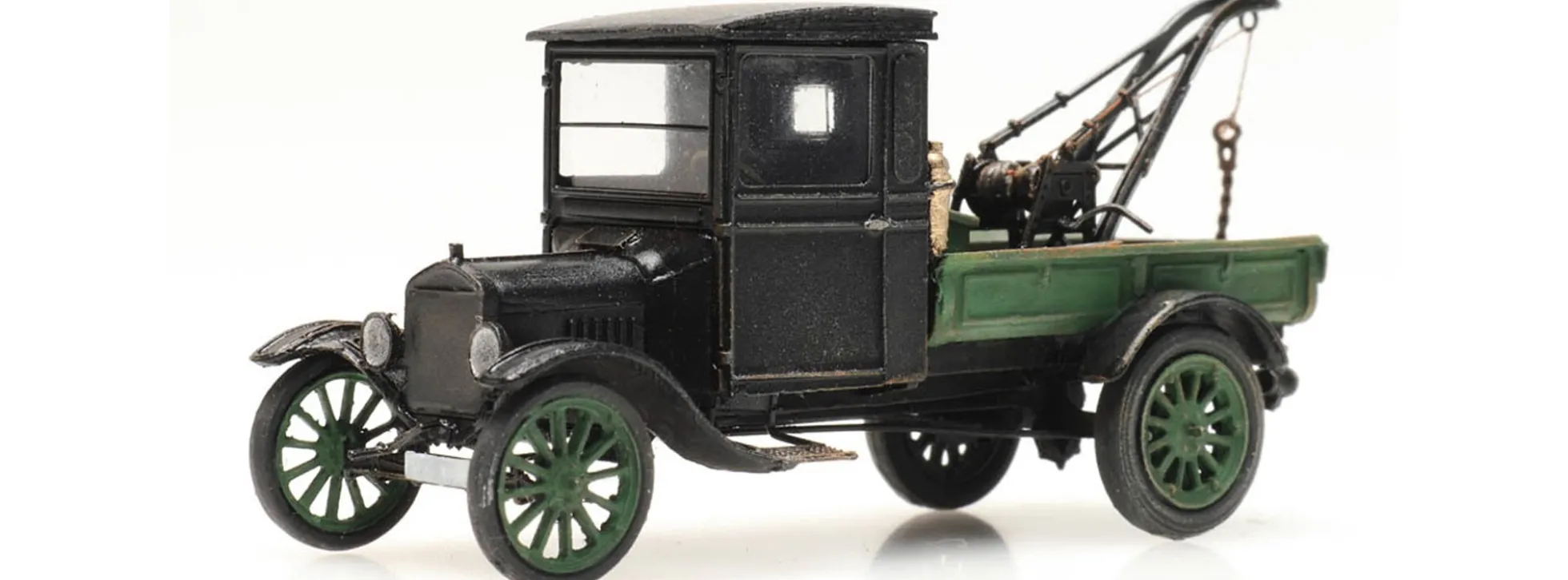 Artitec 387.419 Ford Model TT Abschlepper schwarz/grün | LKW-Modell 1:87