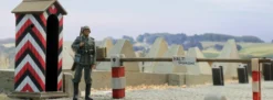 Artitec 5720013 Schilderhaus & Wachsoldat | Militär Figur 1:72