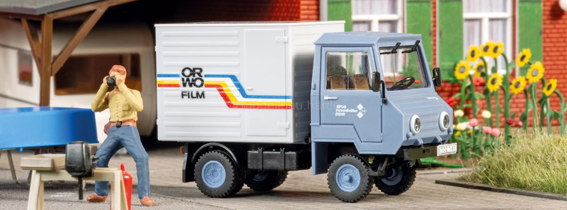 Auhagen 40513 Multicar M24-0 Kofferaufbau ORWO | LKW-Modell Bausatz 1:87