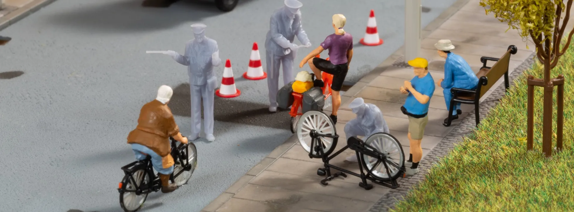 Auhagen 41679 Verkehrskontrolle | 3 Stück | Figuren Spur H0