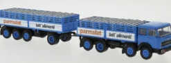 BREKINA 58537 Fiat 691 Millepiedi mit Ladegut Milchkannen Parmalat 1970 LKW-Modell 1:87
