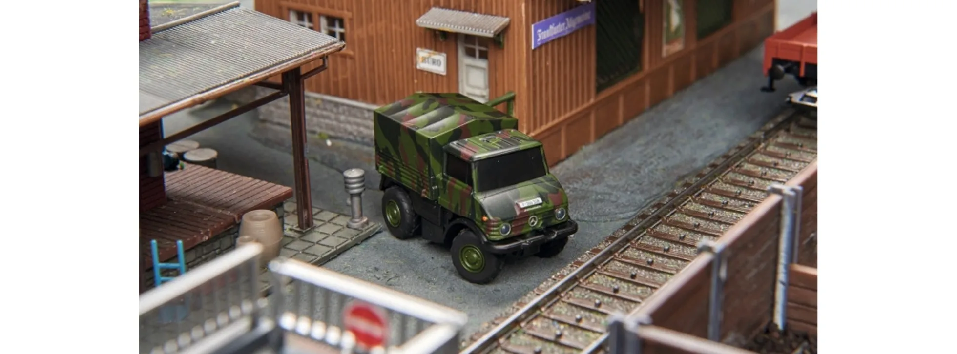 CARSON 500504127 MB Unimog U406 Bundeswehr | 2.4GHz | RC Auto 1:87 Spur H0