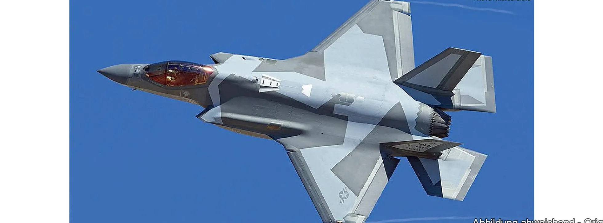 HASEGAWA 2420 F-35 Lightning II A 65th Jubiläum Aggressor Squadron | Flugzeug Bausatz 1:72