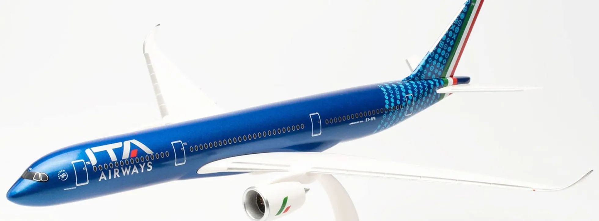 herpa 613750 Airbus A350-900 ITA Airways | Snap-Fit WINGS 1:200