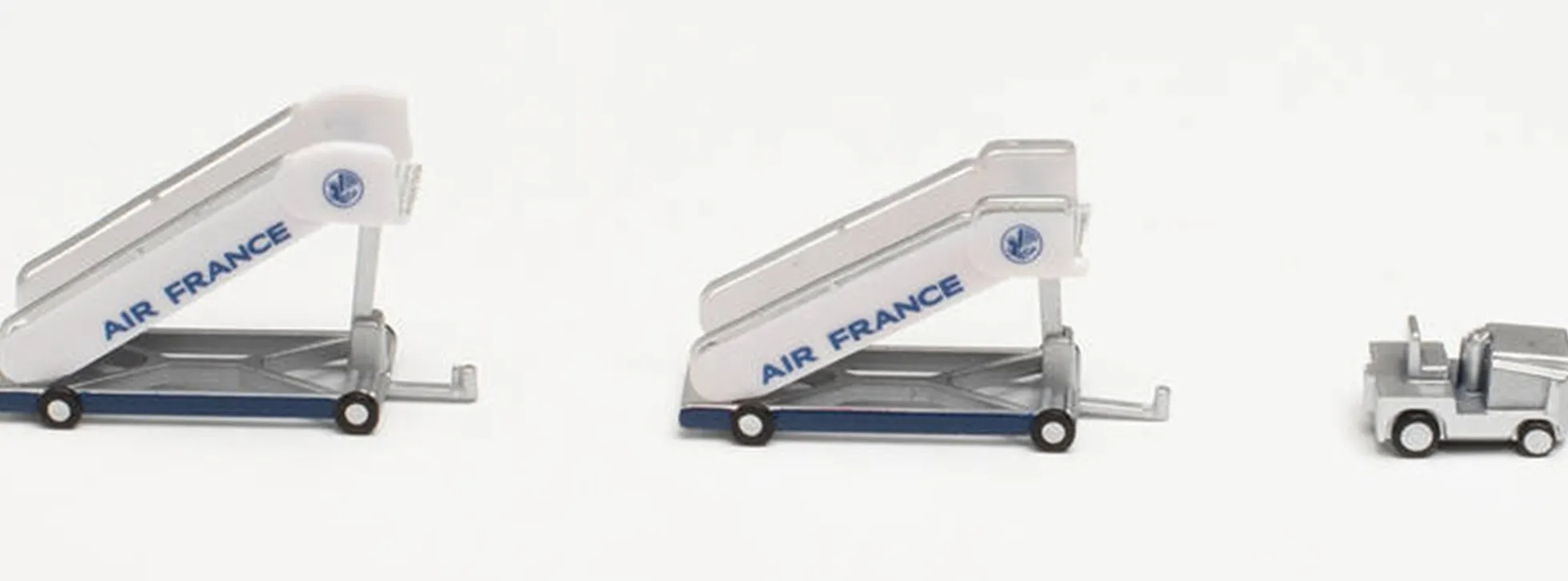 herpa 571876 Air France historische Passagier Treppen mit Zugfahrzeug | WINGS 1:200