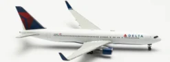 herpa 535335 Boeing 767-300 Delta Air Lines Flugzeugmodell 1:500