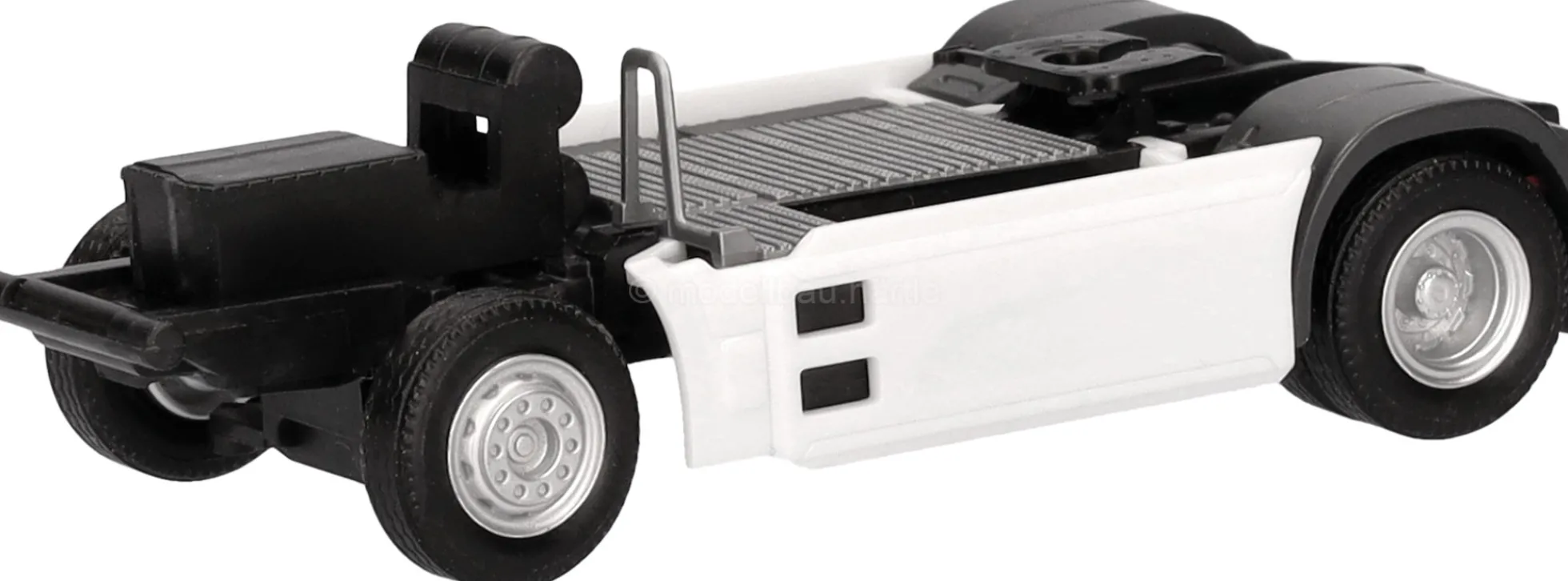 herpa 086325 MAN eTGX mit Batteriekästen und Chassisverkleidung | 2 Stück | Ersatz-Fahrgestell 1:87