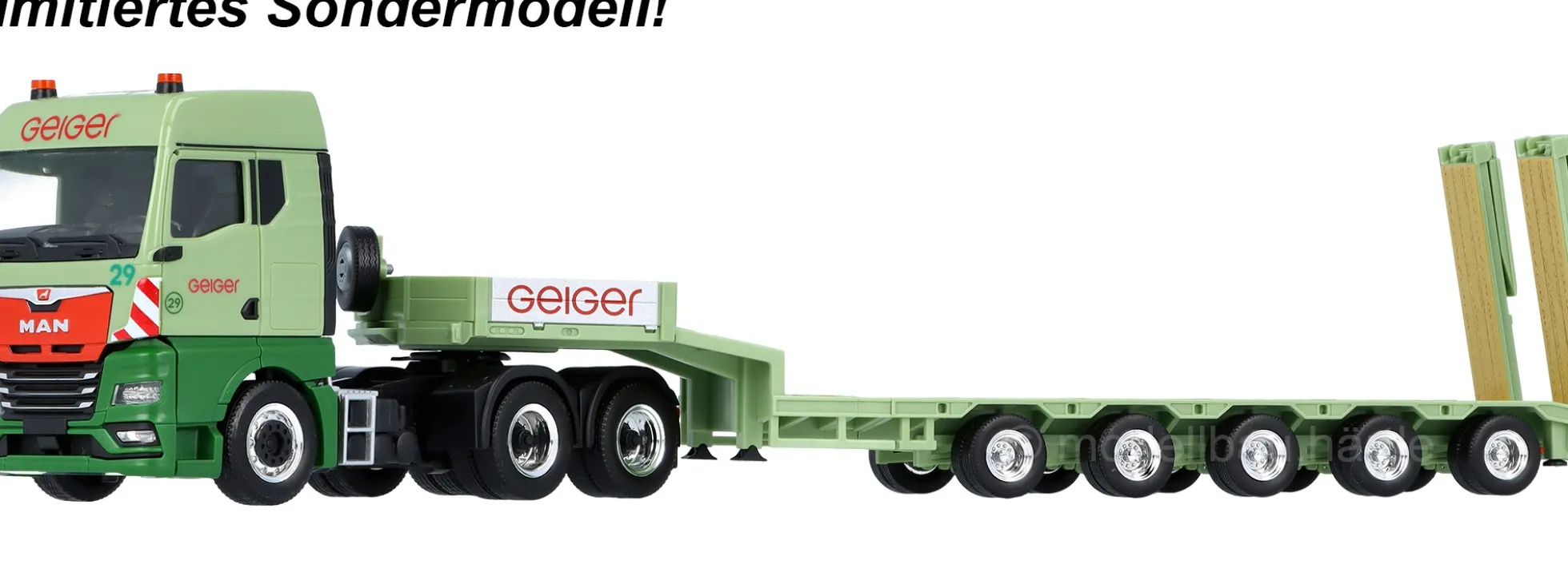 herpa 958585 MAN TGX GM Semitieflade-Sattelzug mit Rampen GEIGER | LKW-Modell 1:87
