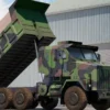HobbyBoss 85526 M1070 Kipper Truck | Militär Bausatz 1:35