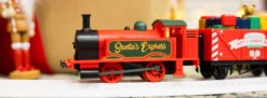 HORNBY R9363M Startpackung Santas Express Weihnachtszug | Batteriebahn | Spur 00