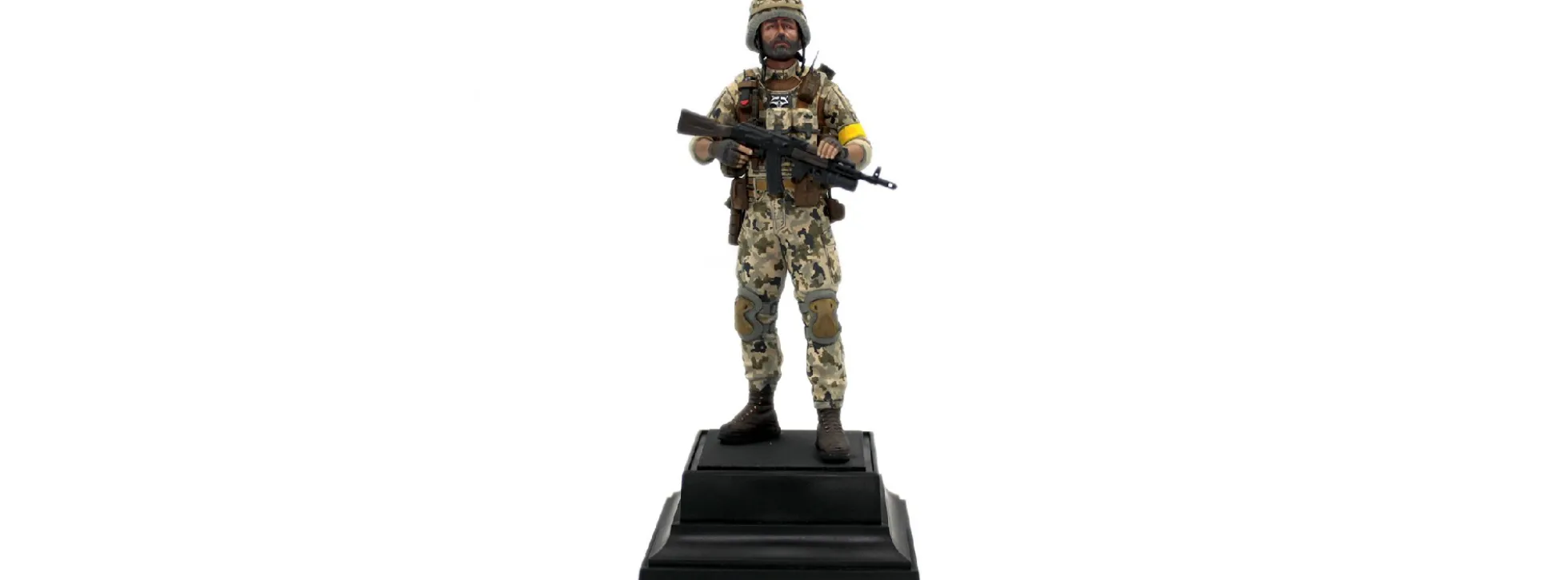 ICM 16104 Soldier of the Armed Forces of Ukraine | Militärfigur Bausatz 1:16