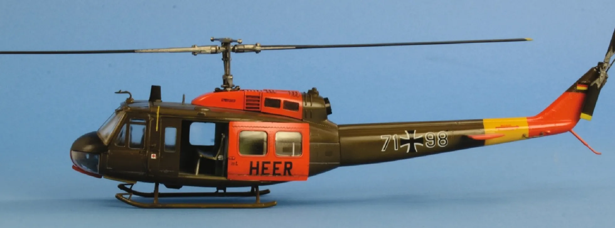 ITALERI 849 Bell UH-1D Iroquois | Slick | Hubschrauber Bausatz 1:48