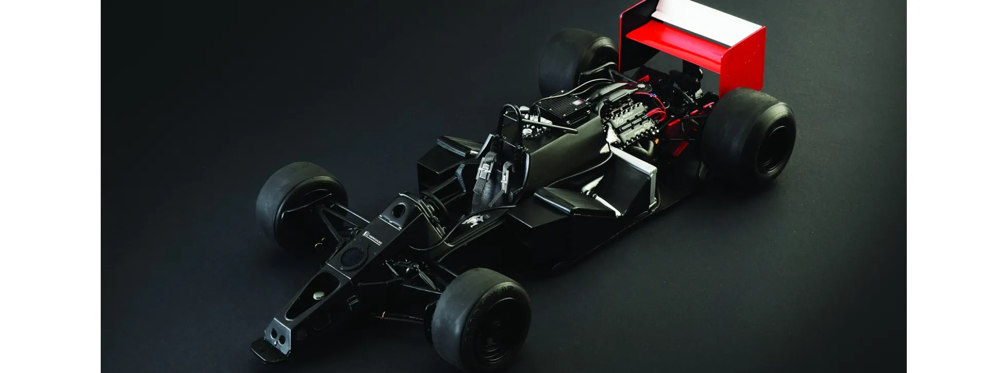 ITALERI 4711 McLaren MP4/2C Rennwagen | Auto Bausatz 1:12