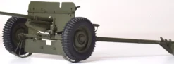 IXO 10105 Jeep Willys mit Anhänger + M3A1 u. M2 | mit Metallteilen | Premium Militär Bausatz 1:8