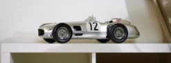 IXO 10117 Mercedes-Benz W196 Moss #12 | Soundfunktion | Premium Auto Bausatz 1:8