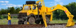 kibri 16307 Zweiwege Unimog mit Heckbagger | LKW Bausatz 1:87