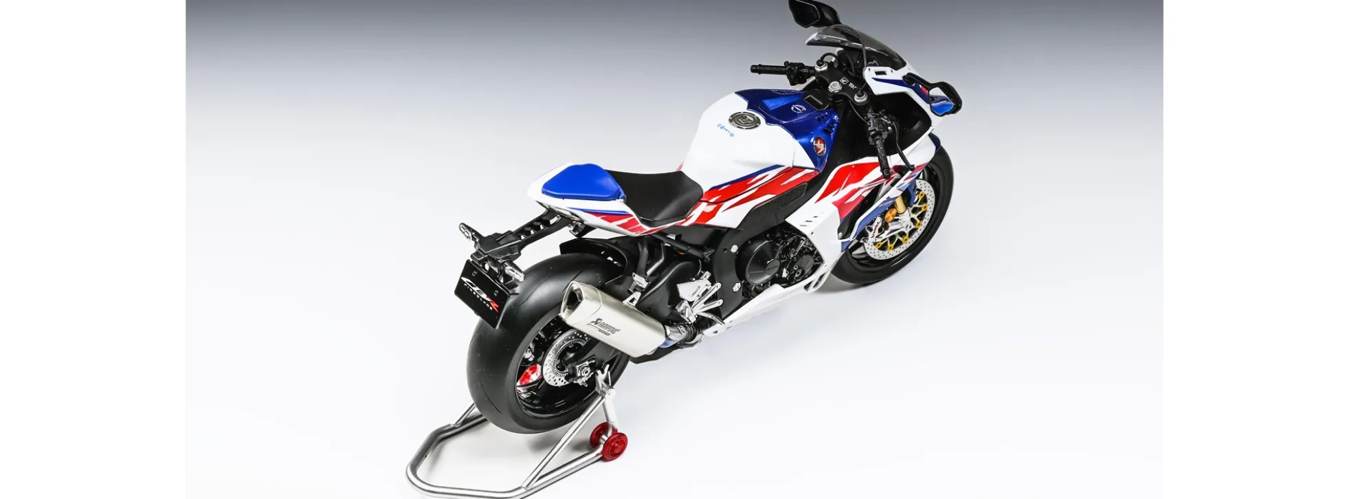 Magic-Factory 1401 Honda CBR1000RR-R SP 30th Anniversary | Pre-Painted | Motorrad Steckbausatz 1:9
