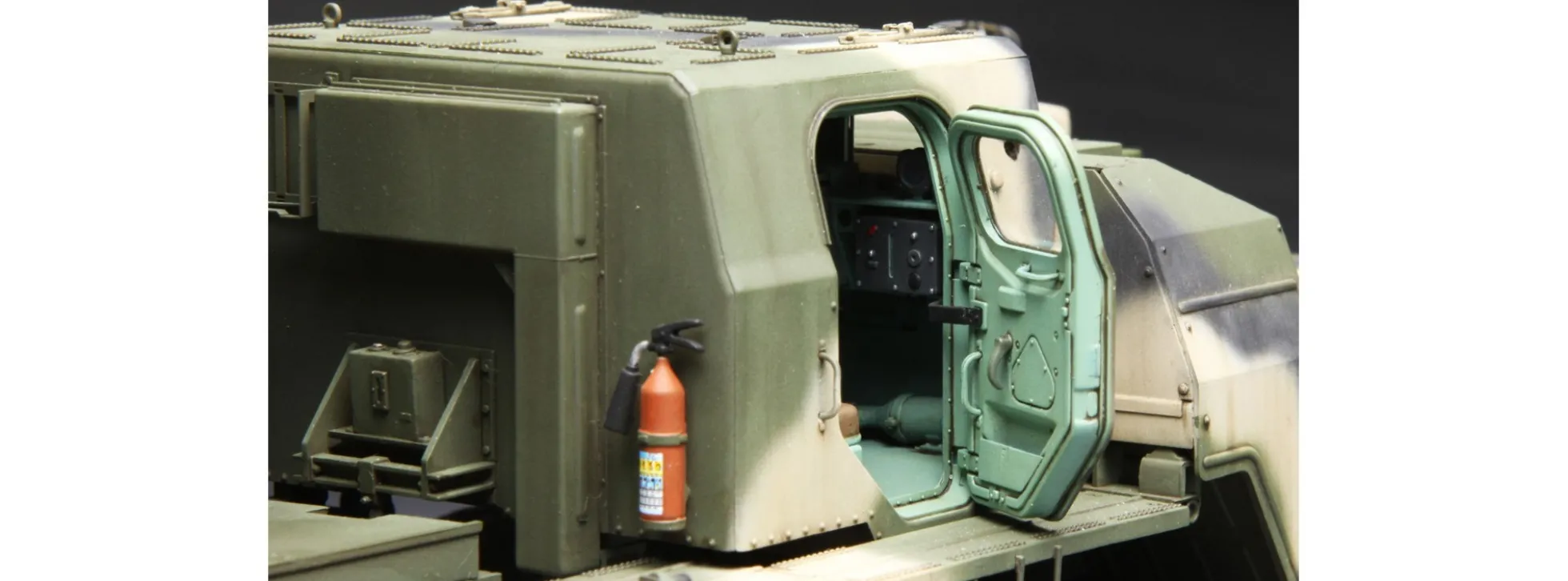 MENG SS-009 Langstrecken-Raketenwerfer 9A52-2 Smerch | Militär Bausatz 1:35