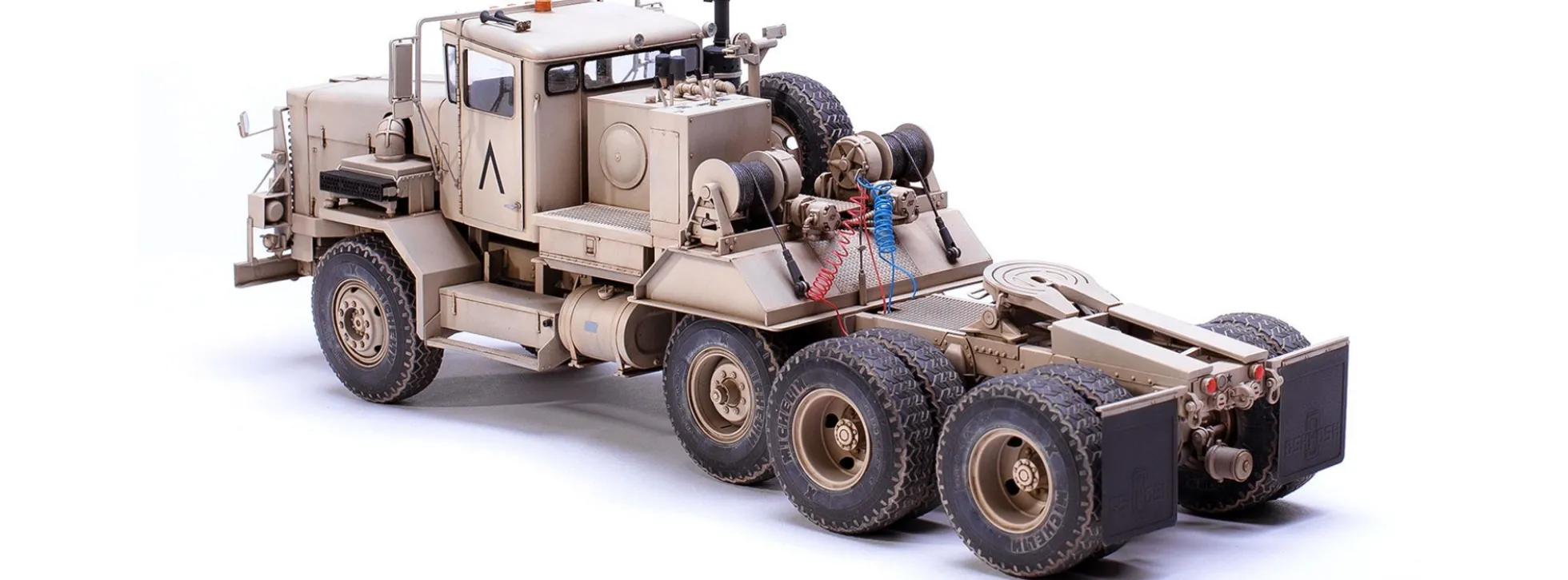 MENG SS-013 M911 C-HET(8x6) mit M747 Schwerlastauflieger | Militär Bausatz 1:35