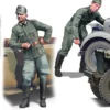 MiniArt 550035345 Deutsche Kraftfahrer und Offiziere | 4 Stück | Figuren Bausatz 1:35