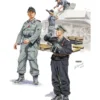 MiniArt 550035363 Deutsche Panzerbesatzung beim Beladen für StuG | Figuren Bausatz 1:35