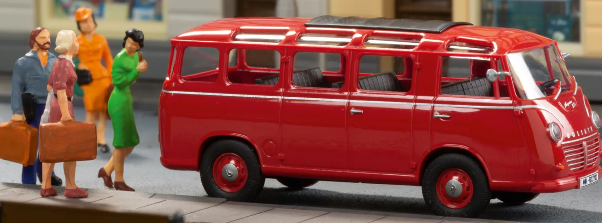 minicar 66035 Goliath Express 1100 Luxusbus rot | Busmodell 1:87
