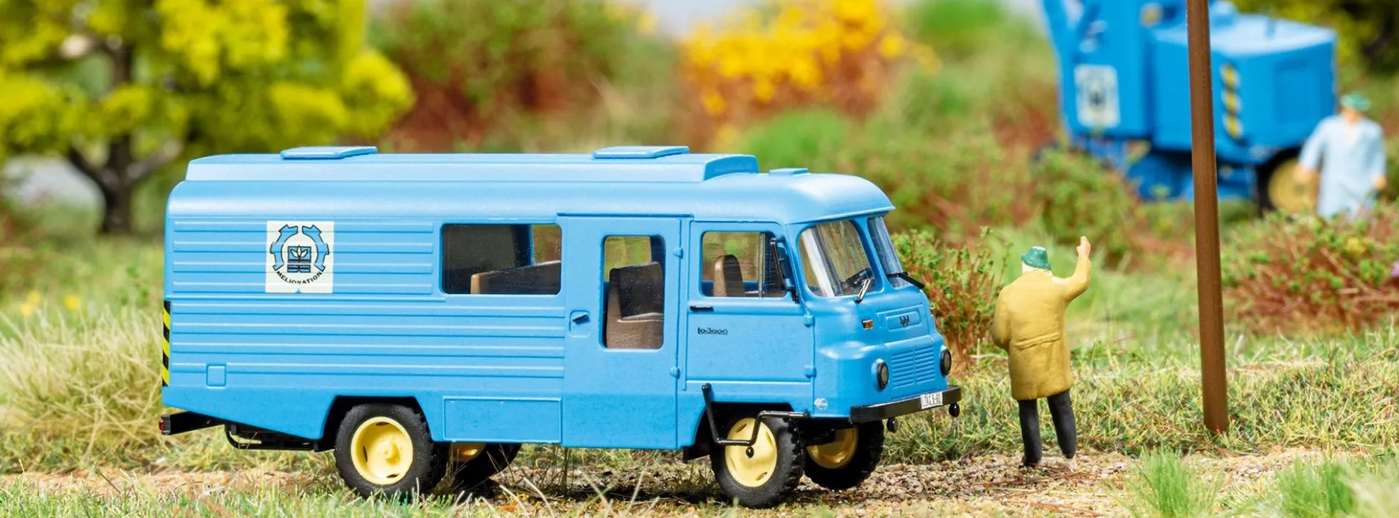 minicar 66050 Robur LO3000 Halbbus Melioration | Busmodell Bausatz 1:120