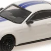 MINICHAMPS 870087026 Ford Mustang VI Coupe 2018 weiss mit blauen Streifen Automodell 1:87