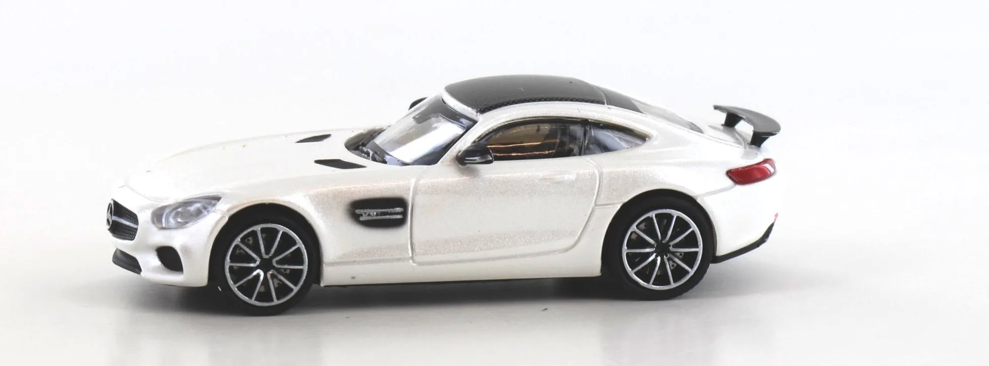MINICHAMPS 870037122 Mercedes-AMG GTS 2015 weissmetallilc Modellauto Spur H0