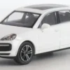 MINICHAMPS 870067204 Porsche Cayenne Turbo 2017 weiss Automodell 1:87
