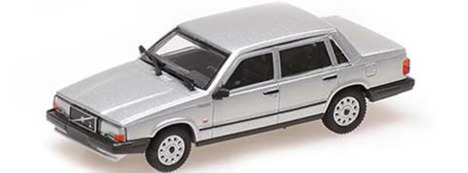 MINICHAMPS 870171702 Volvo 740 GL Limousine 1986 silber Automodell 1:87