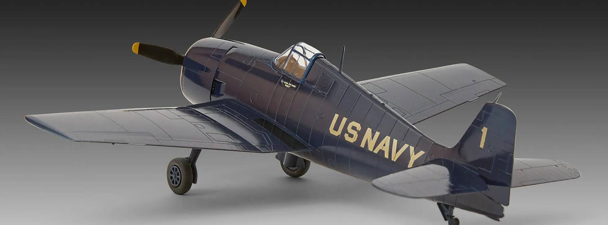 Revell 05613 Blue Angels 80 Jahre | Geschenkset | Flugzeug Bausatz 1:72