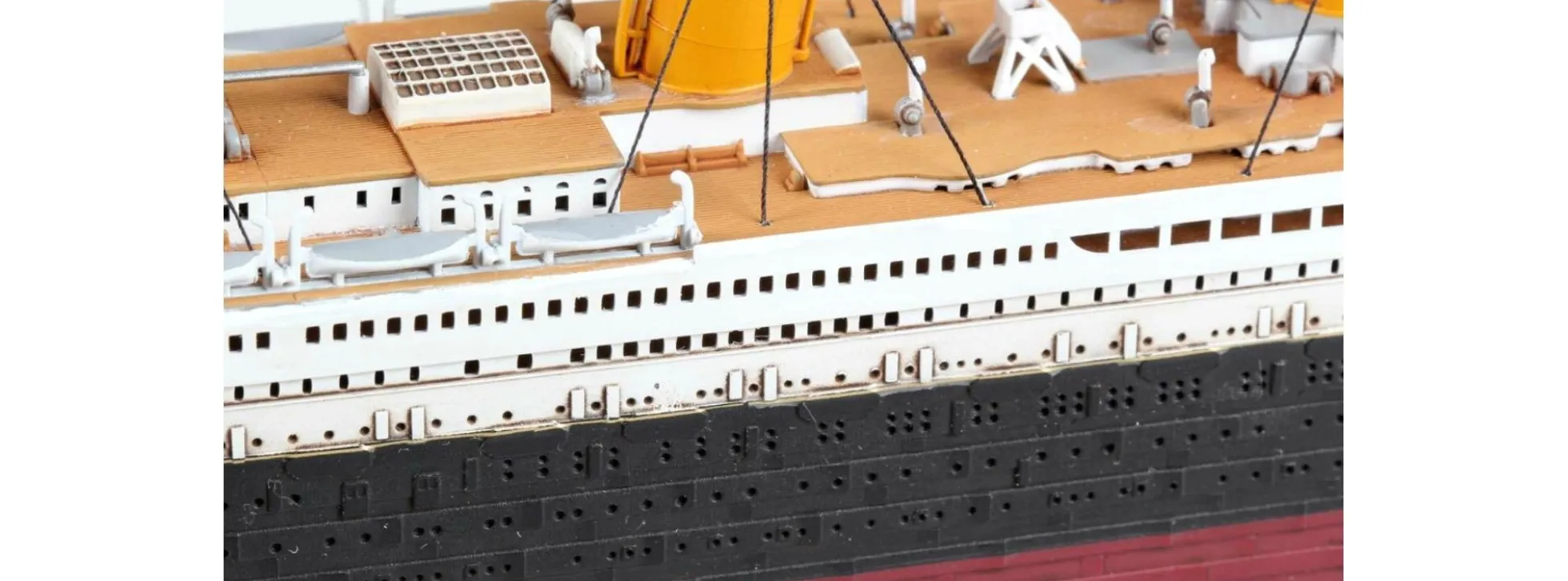Revell 05210 R.M.S. Titanic Passagierschiff Bausatz 1:700