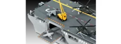 Revell 05178 US Navy Flugzeugträger WASP Class | Flugzeugträger Bausatz 1:700