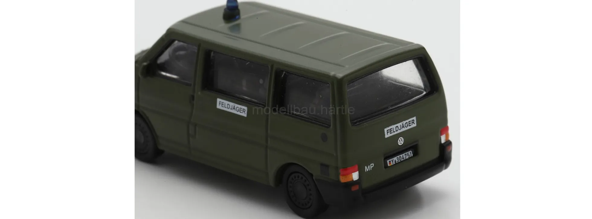 Schuco 451870065 VW T4 Feldjäger / Militärpolizei 1990 | Blaulichtmodell 1:87