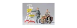TAMIYA 35241 Deutsche Feldpolizei mit Motorrad Bausatz 1:35