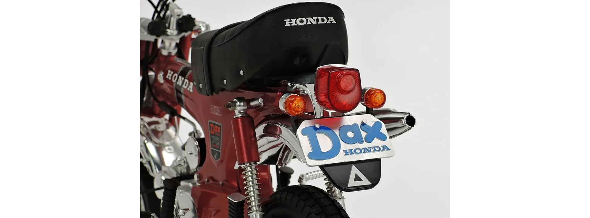 TAMIYA 16002 Honda DAX Export 70 | Motorrad Bausatz 1:6