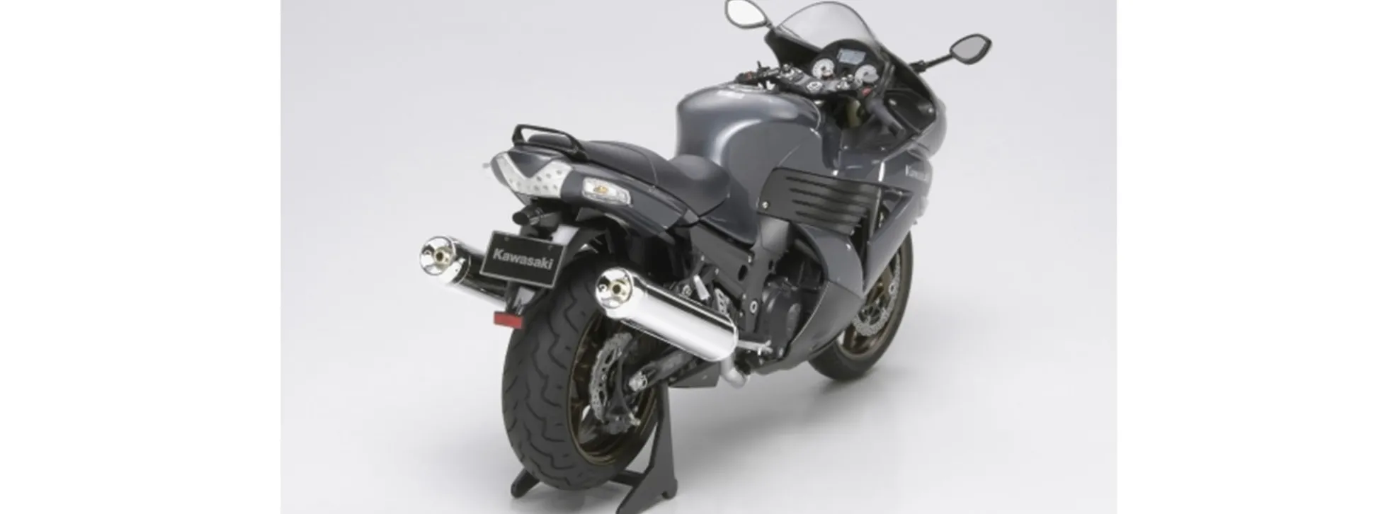 TAMIYA 14111 Kawasaki ZZR 1400 "Ninja" Bausatz Maßstab 1:12
