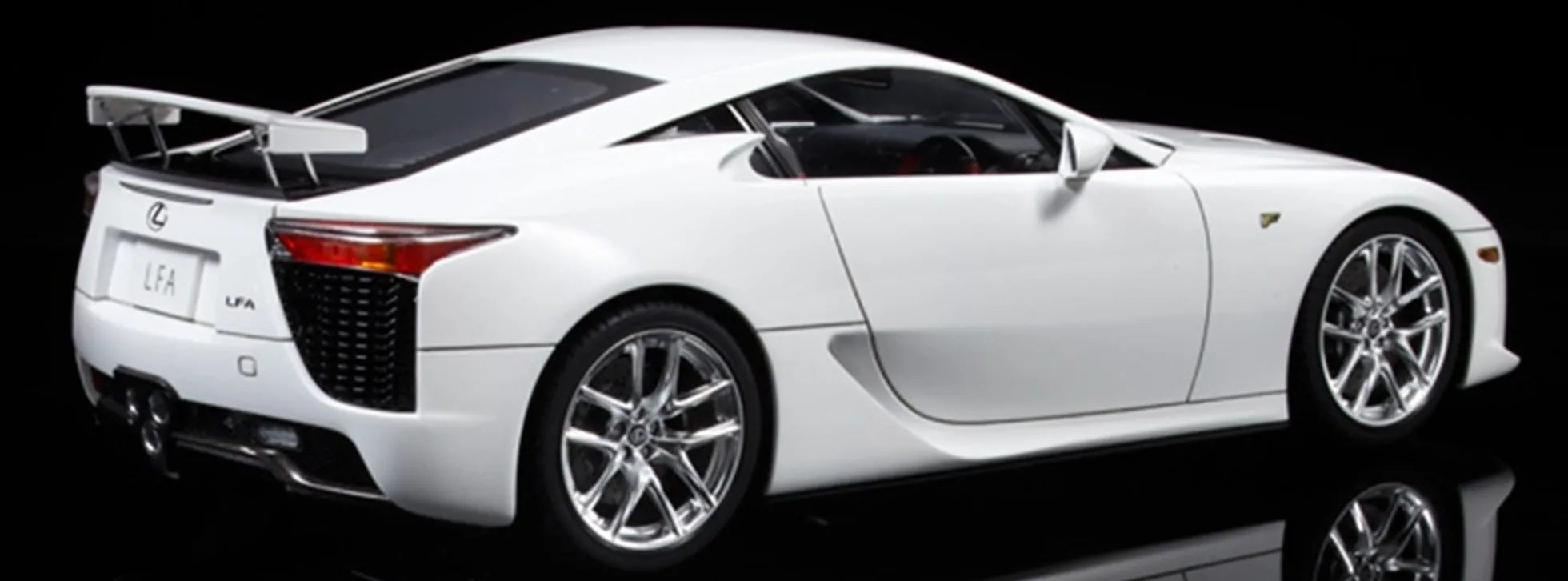 TAMIYA 24319 Lexus LFA V10 SV | mit Photo-Ätzteilen | 1:24