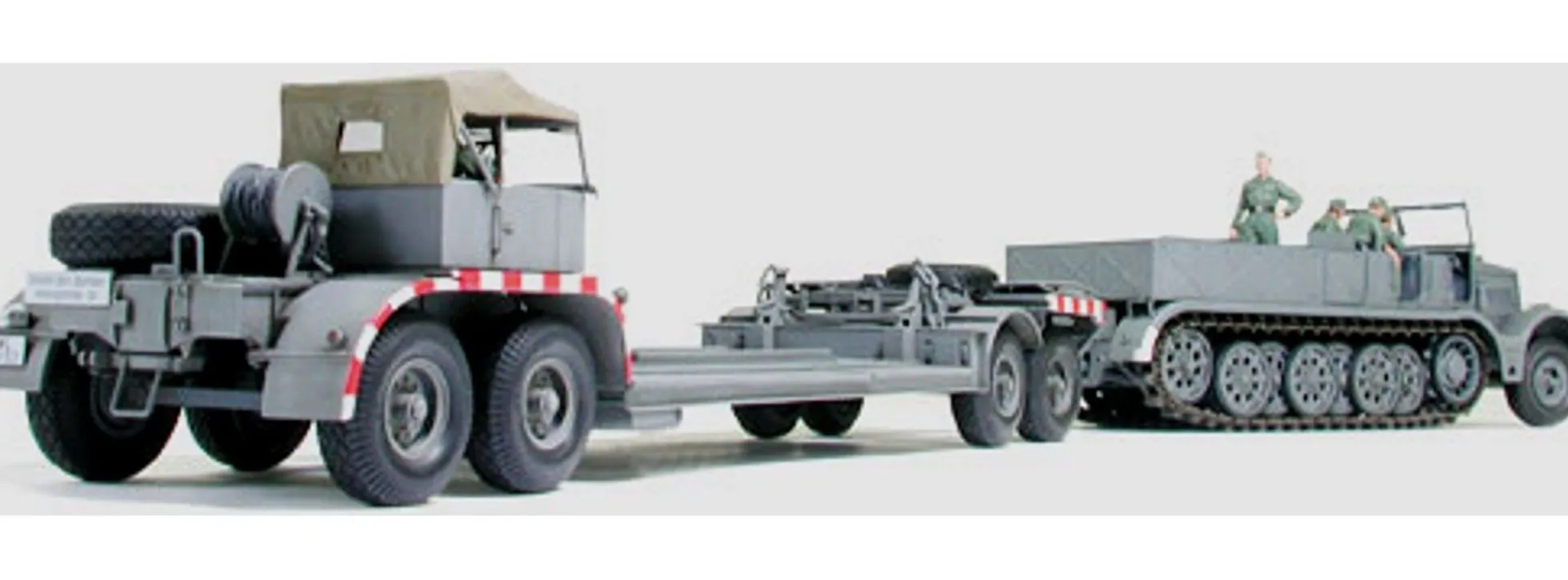 TAMIYA 35246 Sd.Kfz. 9 FAMO + Sd.Anh. 116 Bausatz 1:35