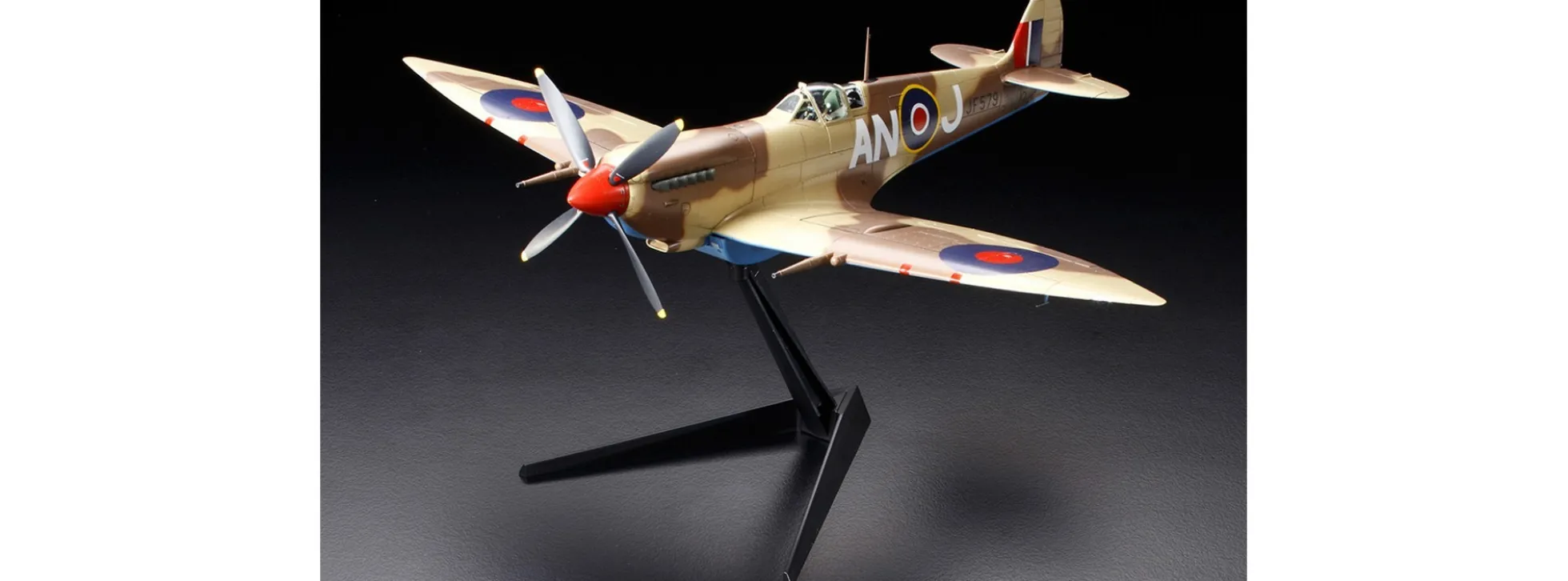 TAMIYA 60320 Supermarine Spitfire Mk.VIII | Flugzeug Bausatz 1:32