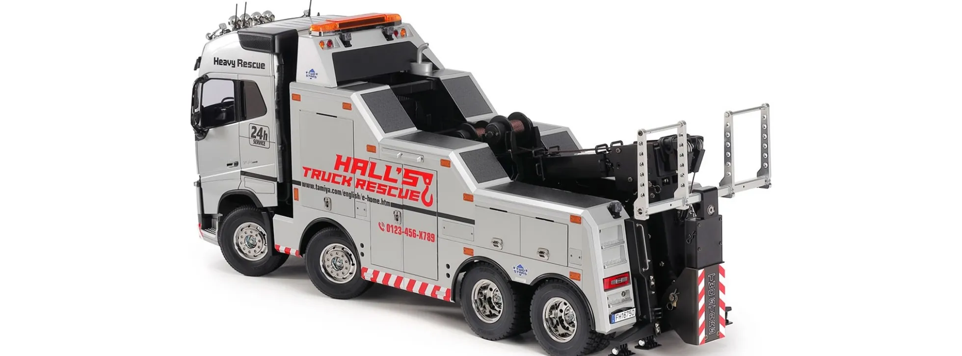 TAMIYA 47528 Volvo FH16 Abschlepper 8x4 - silber | RC LKW Bausatz 1:14