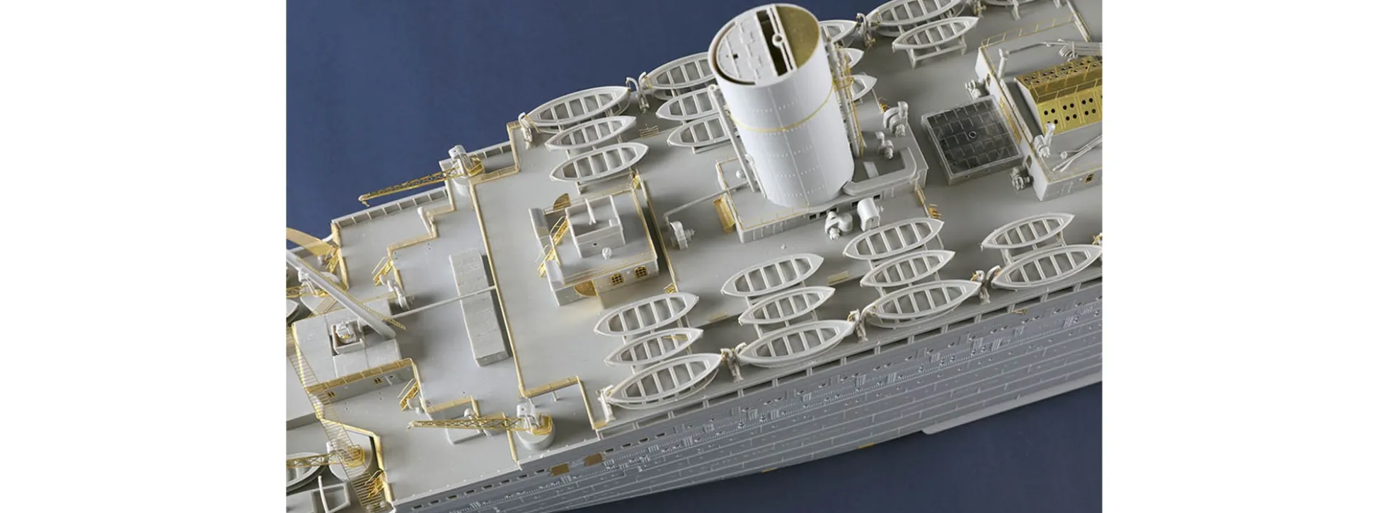 TRUMPETER 03720 HMT Olympic | Schiff Bausatz 1:200