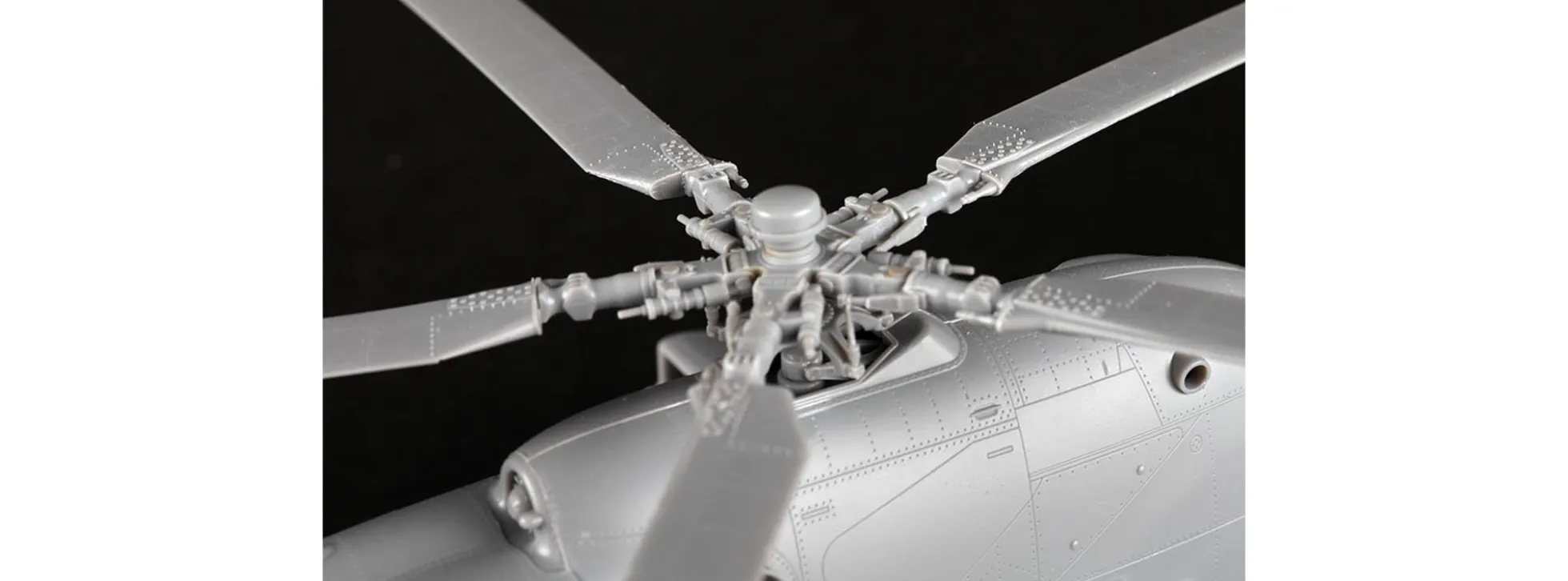 TRUMPETER 05828 Mil Mi-24A Hind-B | Hubschrauber Bausatz 1:48