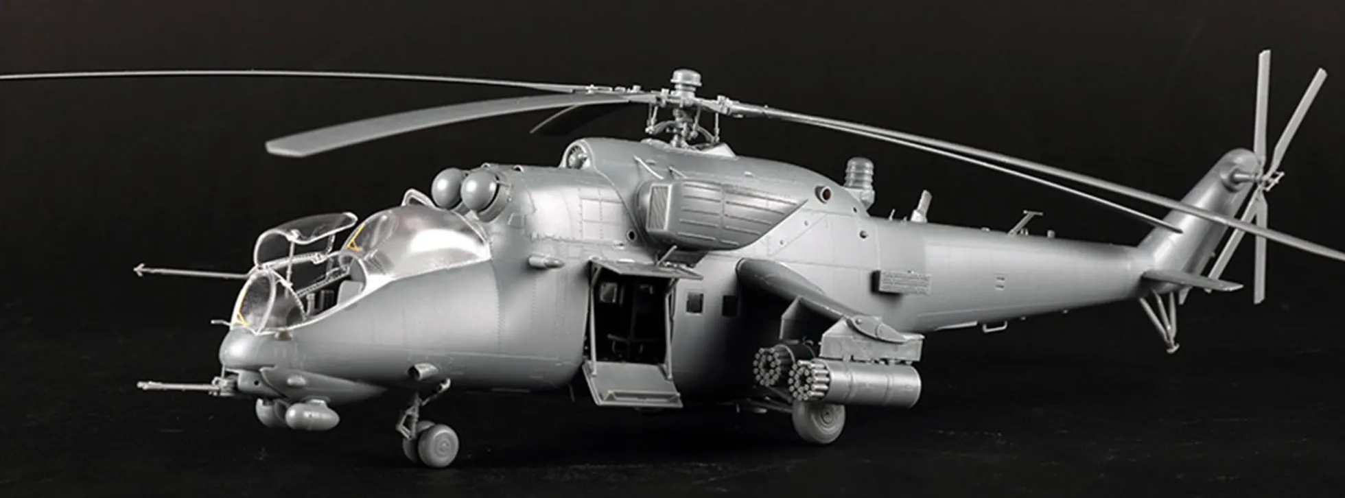 TRUMPETER 05830 Mil Mi-35M Hind-E | Hubschrauber Bausatz 1:48