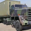 TRUMPETER 01015 M915 Truck mit M872 Flachbettauflieger | Militär Bausatz 1:35