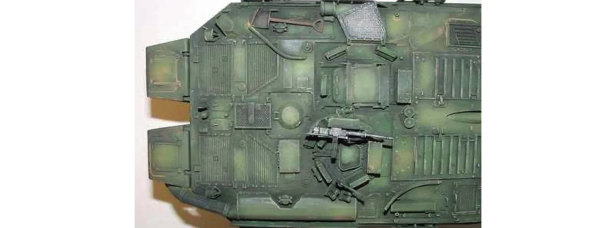 TRUMPETER 00309 Schwedischer Strv 103B MBT | Panzer Bausatz 1:35