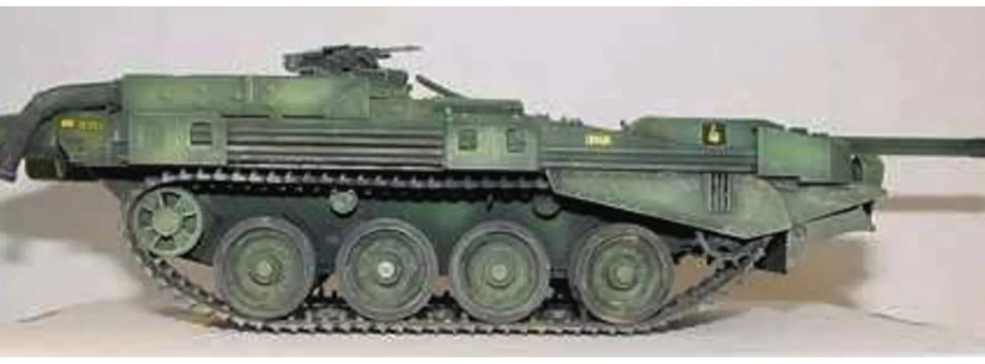 TRUMPETER 00309 Schwedischer Strv 103B MBT | Panzer Bausatz 1:35
