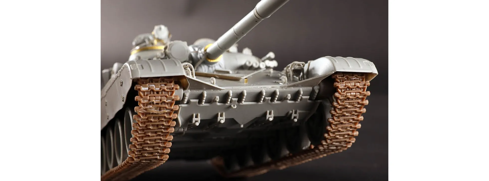 TRUMPETER 09604 T-72M1 | Panzer Bausatz 1:35