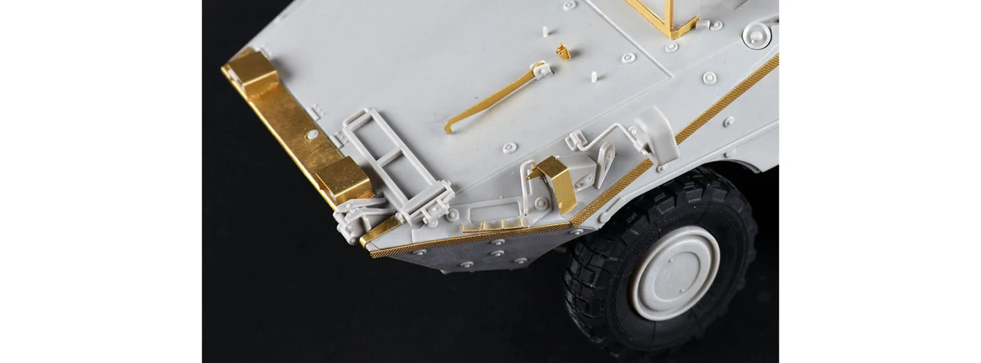 TRUMPETER 09606 VBM Freccia | Panzer Bausatz 1:35